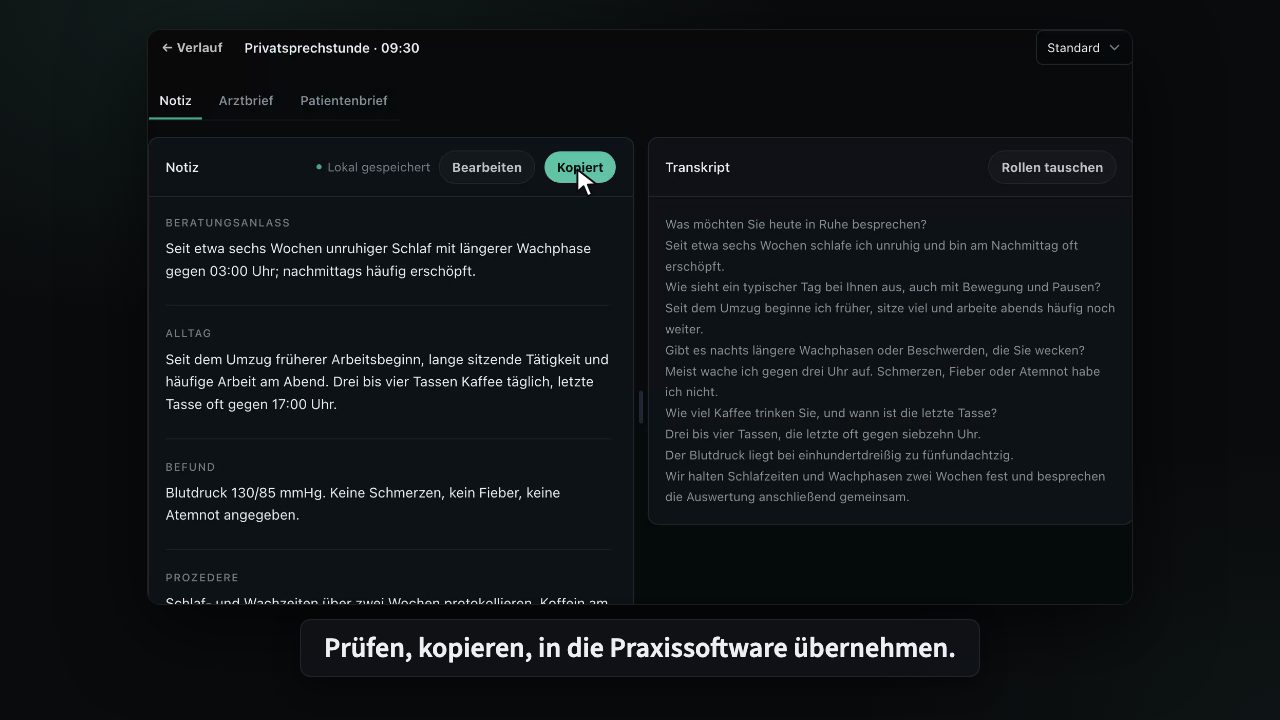 KiPT Voice nach einer Sprechstunde: links der strukturierte Entwurf der Notiz, rechts das Transkript, oben die Schaltfläche zum Kopieren in die Praxissoftware.